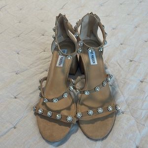 Steve Madden Tan Suede Summer Sandal